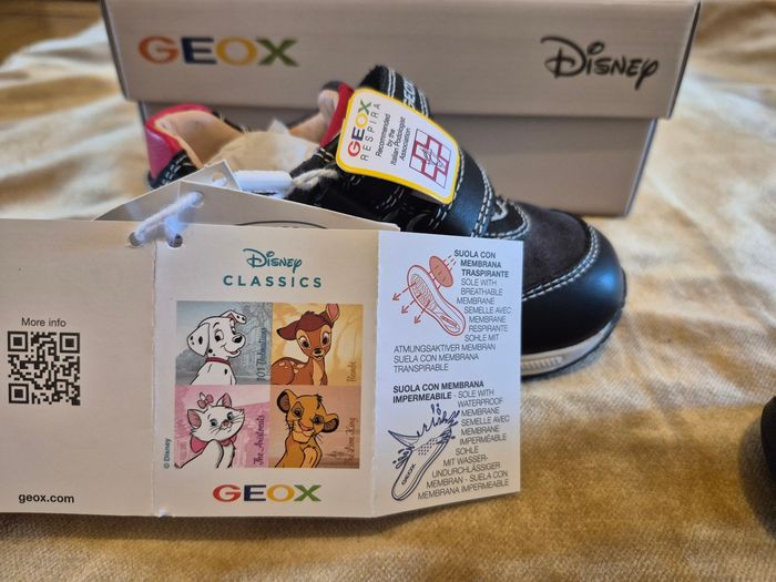 Superbes basket Geox x Disney Hologramme T20 neuves - photo numéro 9