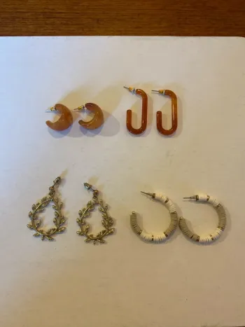 Lot de boucles d’oreilles
