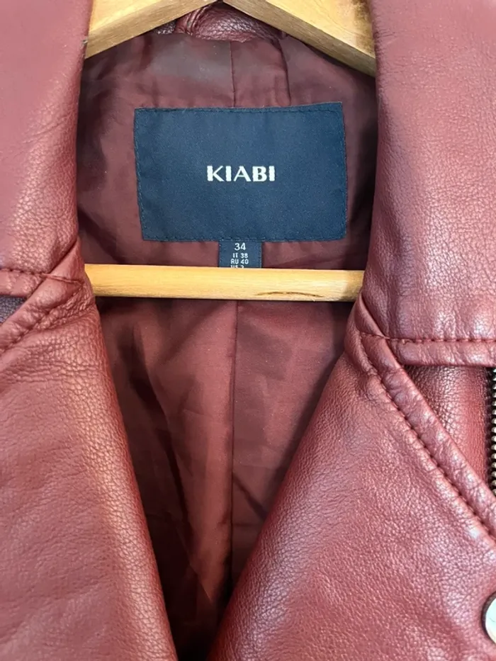 Veste simili cuir bordeaux taille 34 – Très bon état - photo numéro 3