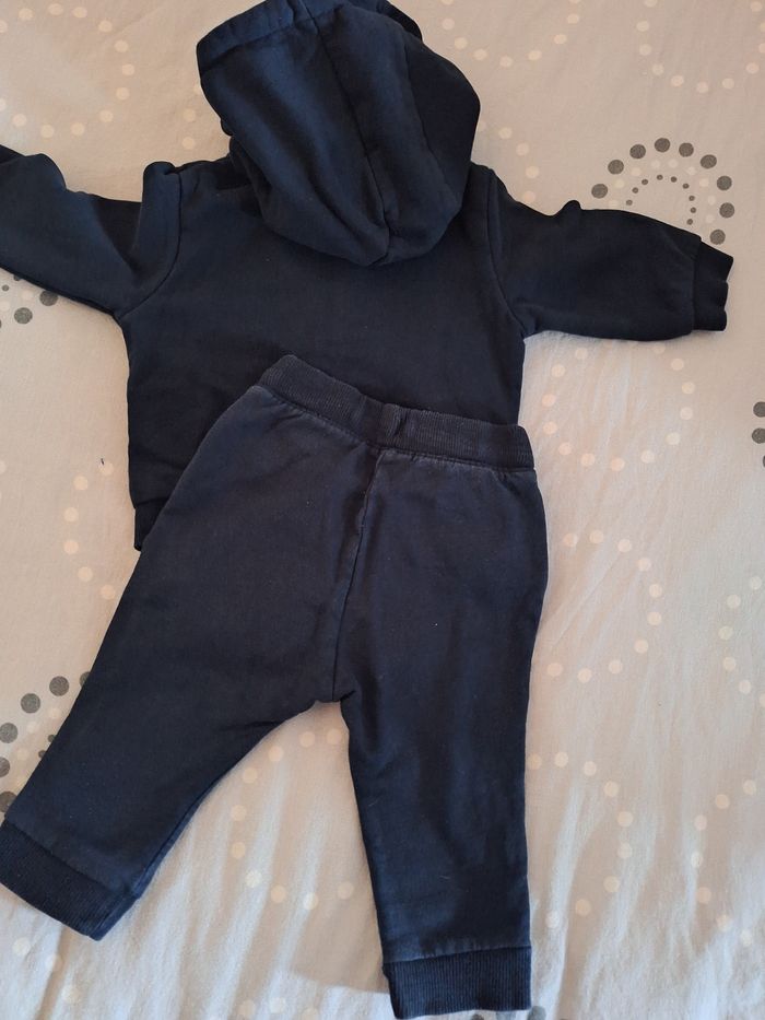 Ensemble jogging - photo numéro 4