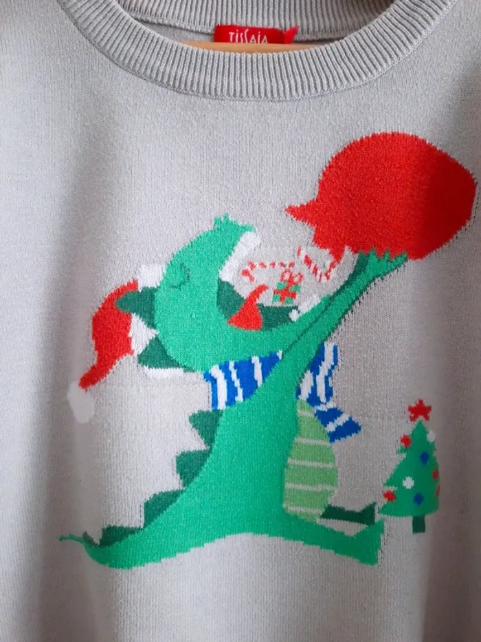 Pull de Noël / Taille 6 ans - photo numéro 5