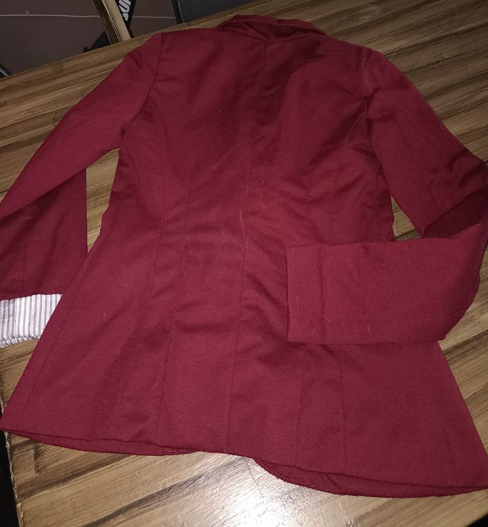 Élégance Assurée avec ce Blazer Rouge Bordeau "Lovely Tailoring" Pull & Bear - photo numéro 4
