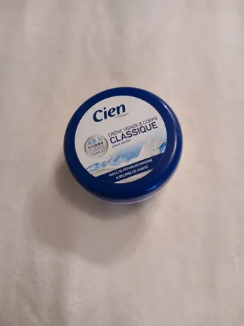 Crème visage & corps neuf jamais ouvert