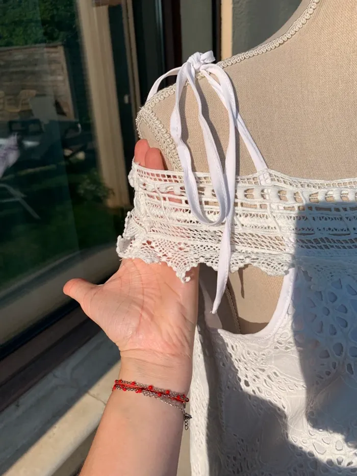 Robe broderie anglaise Les Petites blanche taille 36 S - photo numéro 7