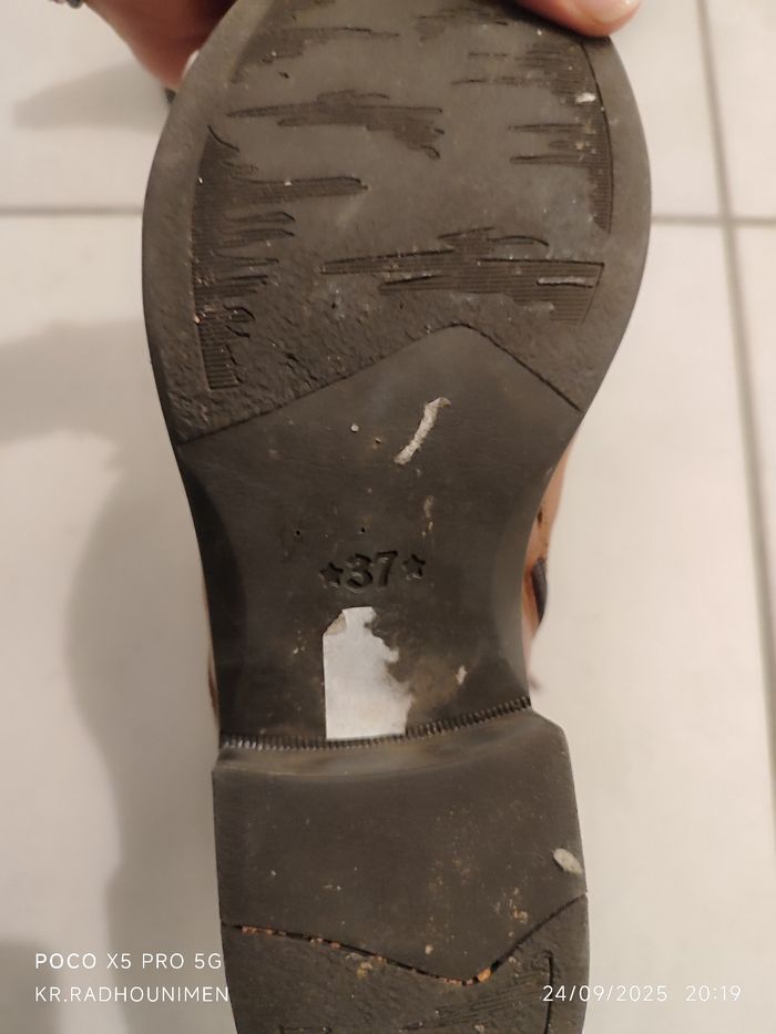 Vendre chaussures femme cuir urgent cause déménagement - photo numéro 4