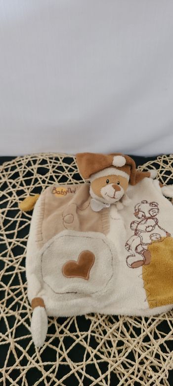 Doudou Plat Baby Nat Ours Marron Ecru Blanc Beige Coeur Bonnet 2 Pointes