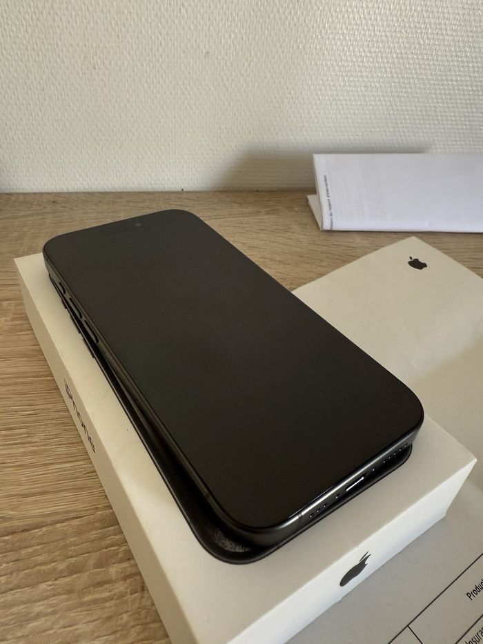 IPhone 15 pro - photo numéro 3
