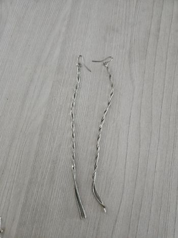 Boucle d'oreille pendante argenté