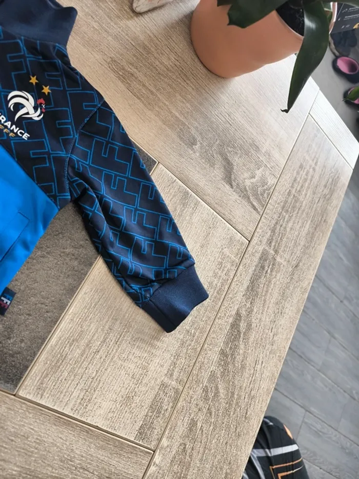 Survêtement/ensemble 2 pièces garçon 12 mois FFF - photo numéro 14