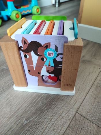 Cube activité en bois