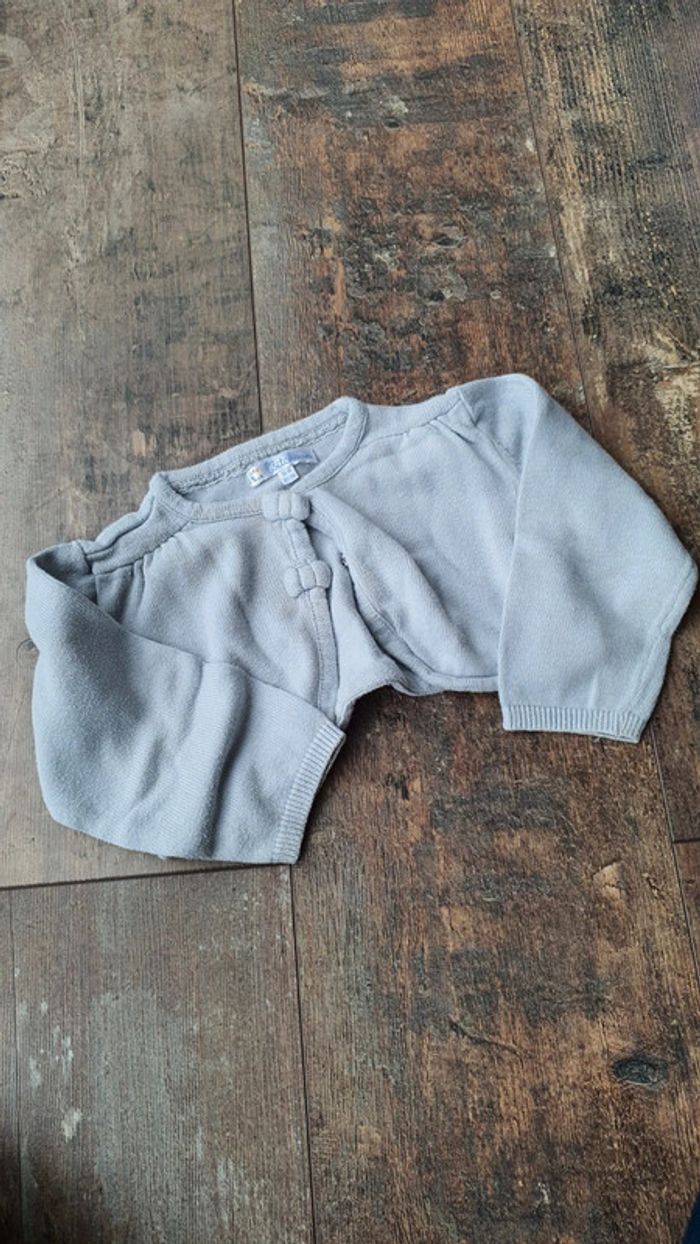 Gilet kitchoun 18 mois en très bon état