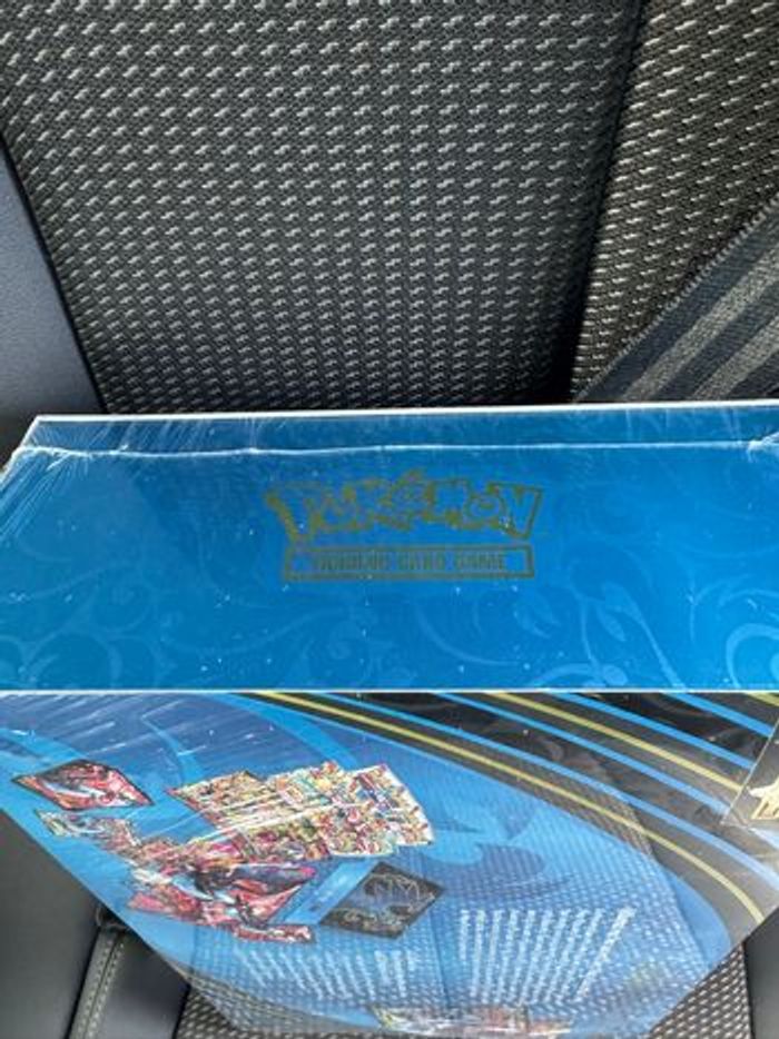 UPC Coffret Pokémon Mega Dracaufeu X Ex
