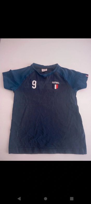 T-shirt Tape sur l'oeil