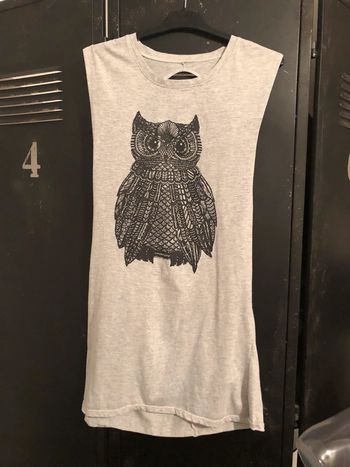 Robe légère échancrée grise et noire chouette