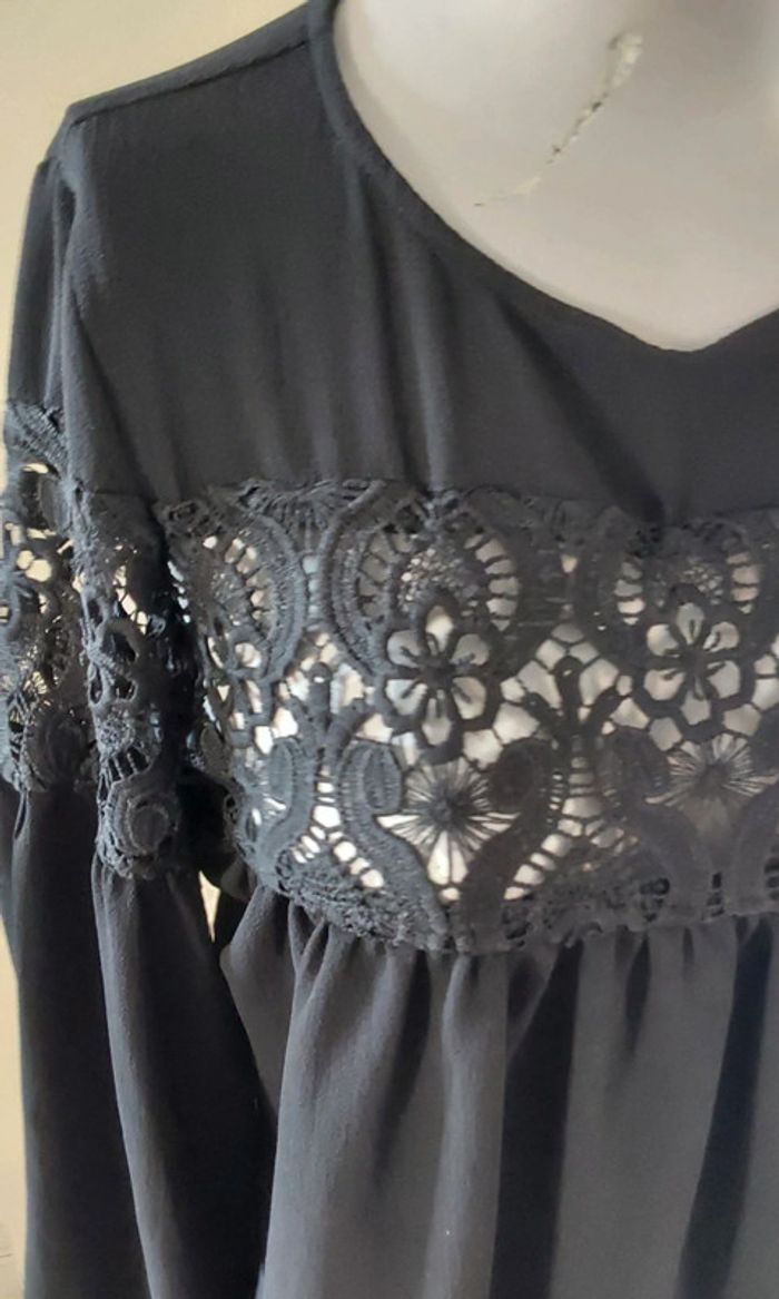 Haut fluide chic noir avec dentelle T 38 - photo numéro 7
