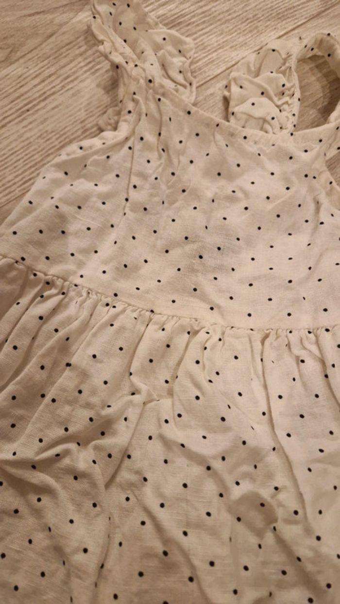 Superbe robe blanc cassé à pois noir en lin Kiabi 💫 24 mois - photo numéro 2