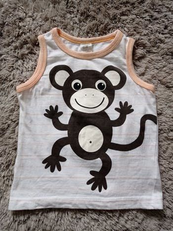 Tee shirt taille 9 mois