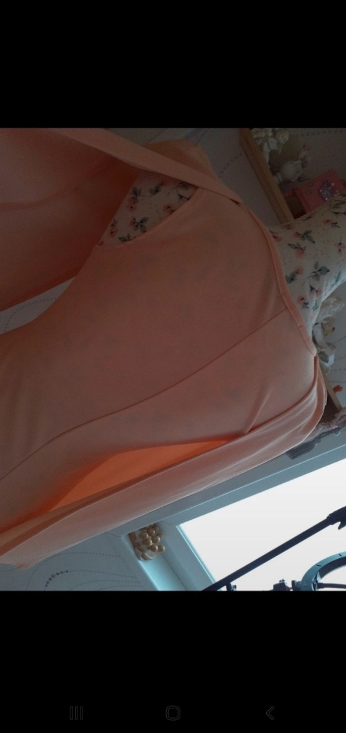 Jolie robe moulante avec étole boohoo t 34 abricot - photo numéro 9