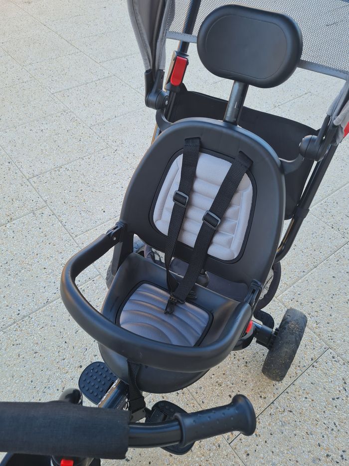 De 1 an à 5 ans Tricycle évolutif État Neuf Épinal Golbey - photo numéro 2