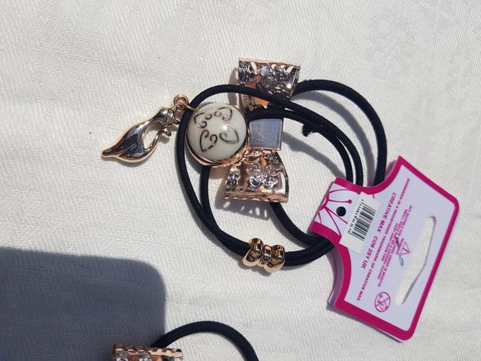 Lot Accessoires Cheveux neufs - photo numéro 7