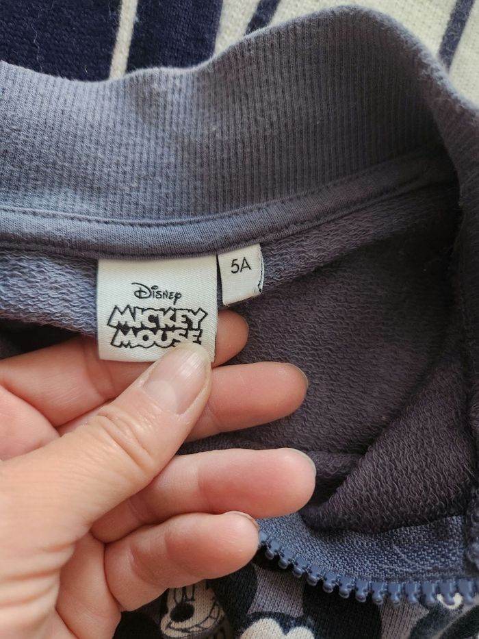 Gilet Mickey taille 5 ans - photo numéro 4