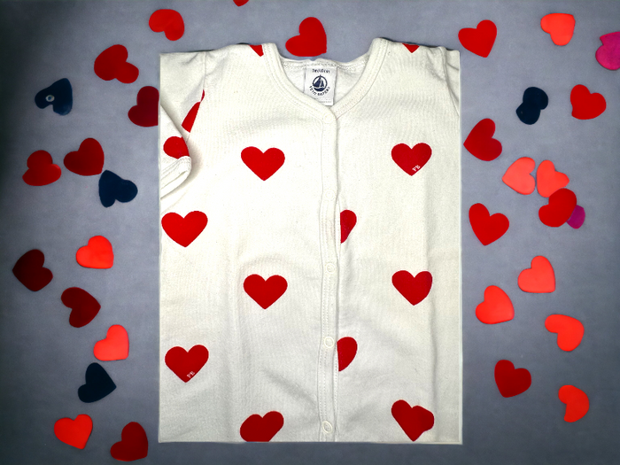 "Dors-bien Petit Bateau Coeur rouge 3 mois TBE (13€) " - photo numéro 2
