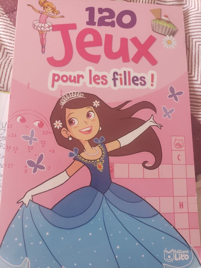 120 jeux pour les filles - livre activité  5-7 ans - neuf
