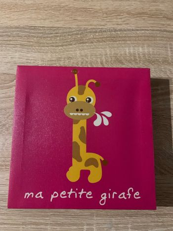 Toile girafe pour chambre d’enfant