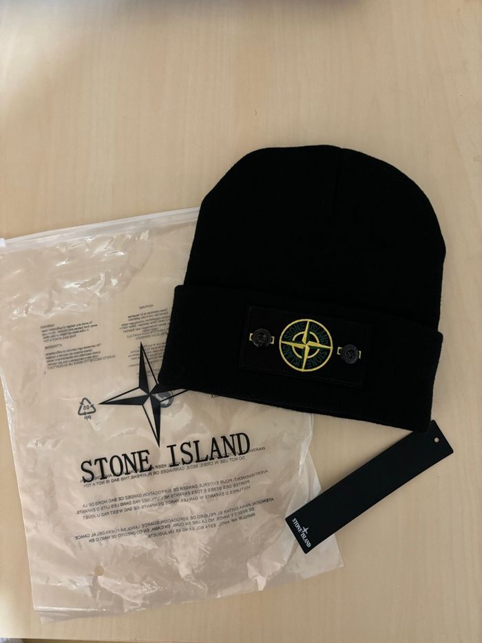 Bonnet stone island noir