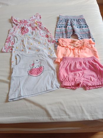 lot de vêtements été fille taille 6 mois