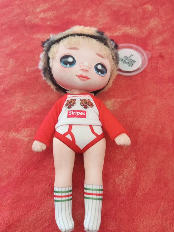 poupée garçon Na Na Na surprise Stripes