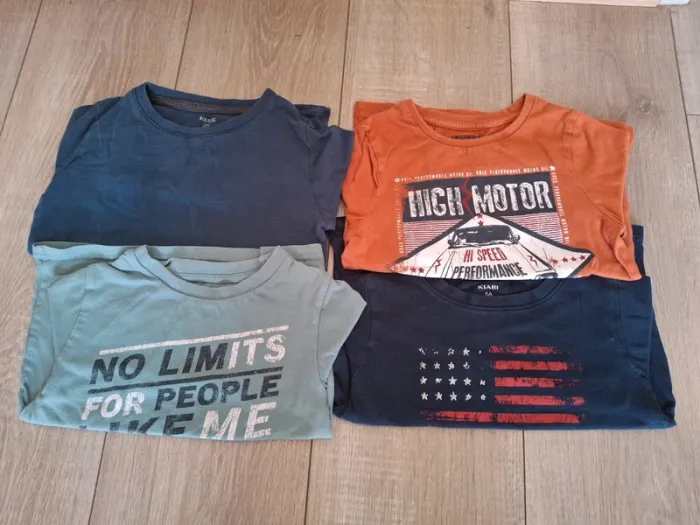 Lot 4 tee-shirt 5ans
