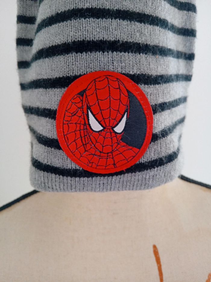 Bonnet marvel 3/5 ans - photo numéro 2