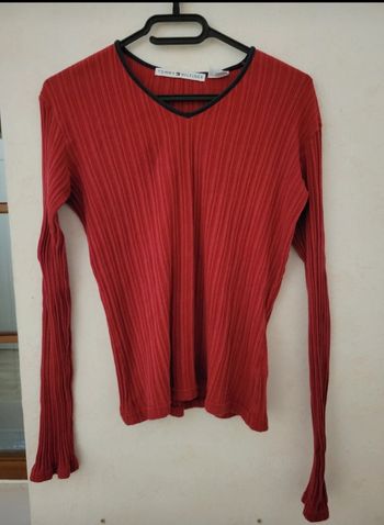 Haut Tommy Hilfiger Rouge – Maille Côtelée – Taille S-M-L