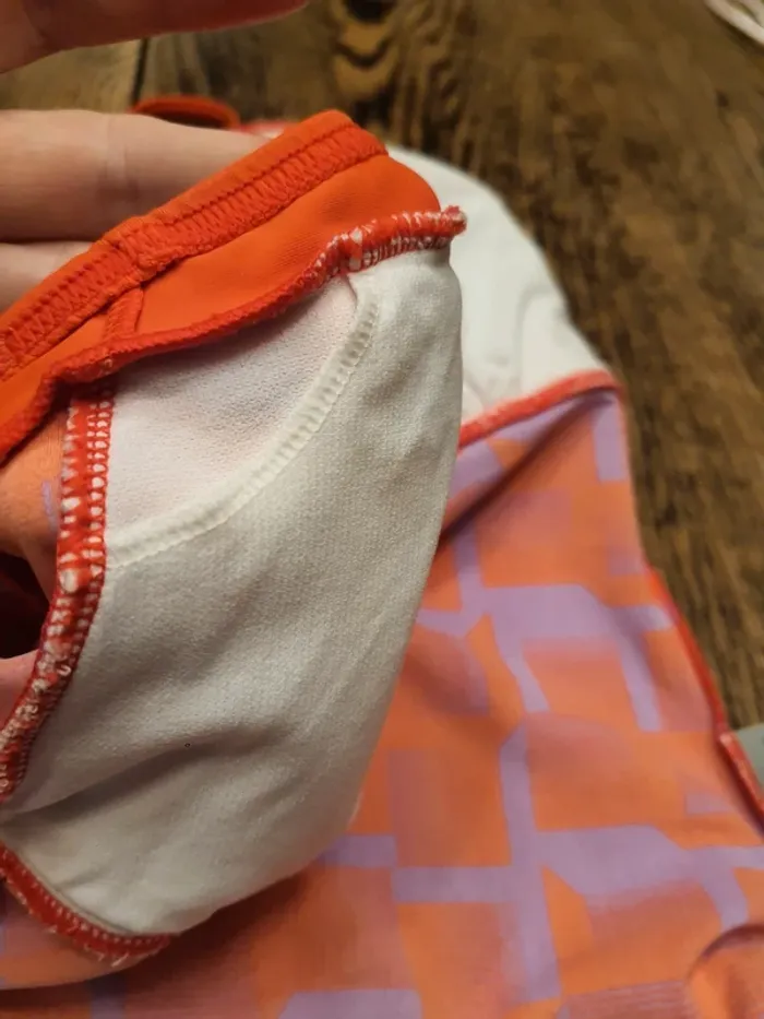 Maillot bain Speedo fr40 coussinets amovibles - photo numéro 18