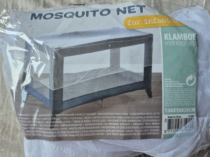 Moustiquaire pour lit parapluie