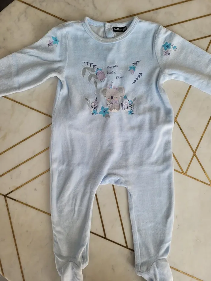 Pyjama bleu ciel 12 mois