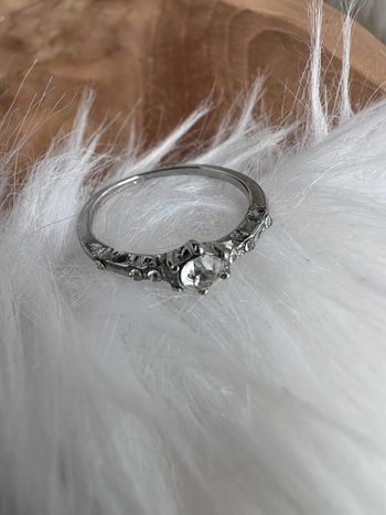Bague argentée petit strass