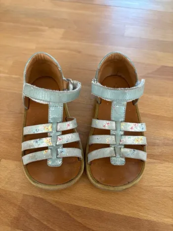 Sandales Pom d’api 27