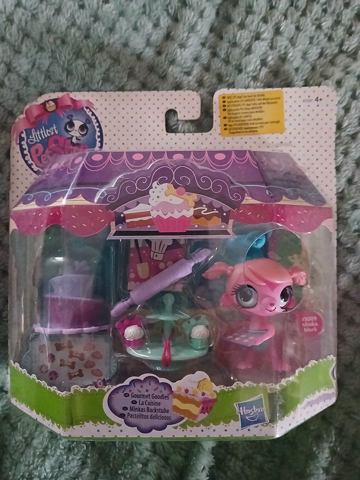 Littlest petshop