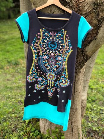 Haut long bleu et marron