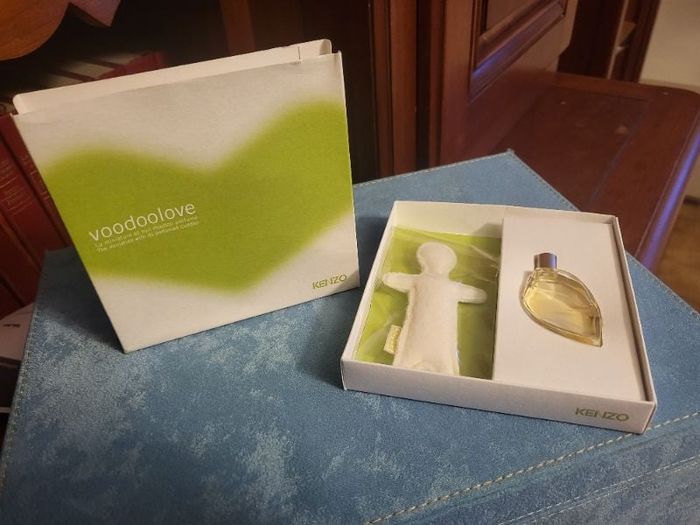 Coffret miniature de parfum voodoolove kenzo parfum d'été