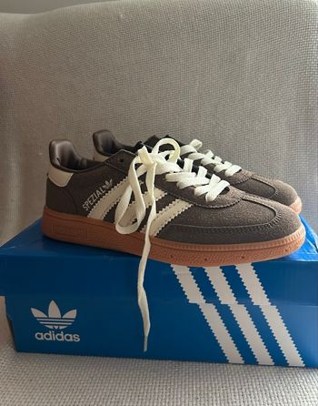Adidas spezial