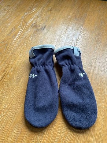 Moufles en polaire gris taille 10 ans