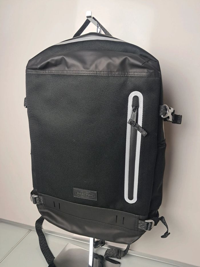Eastpak sac à dos scolaire travail noir imperméable ordinateur neuf
