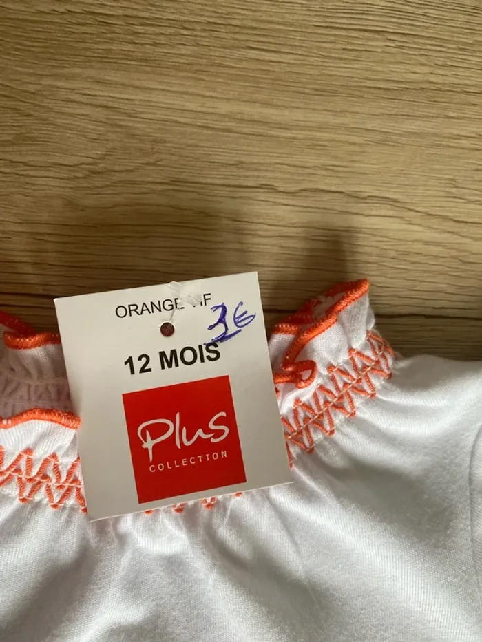 Tee shirt blanc manche courte couture orange bébé fille 12 mois Plus collection - photo numéro 3