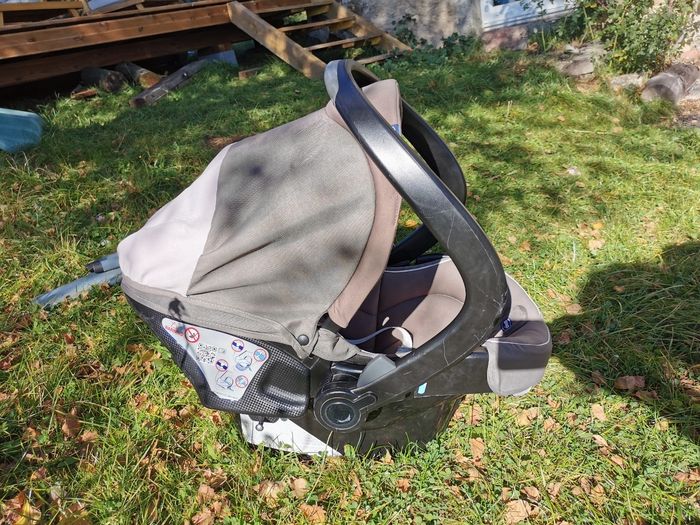 Poussette chicco trio activ - photo numéro 2