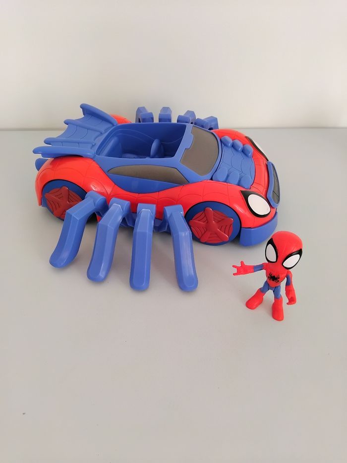 SPIDEY Voiture Araignée Géante 🕸 - photo numéro 3