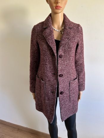 Manteau bordeaux en laine S.Oliver taille 38 bon état (présence de bouloches)