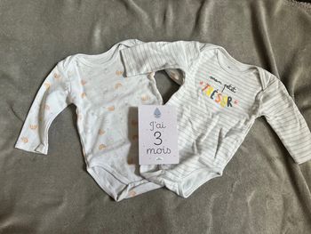 Lot body arc en ciel/mon petit trésor 3M